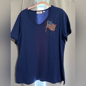 Quacker Factory medium Flag top like new!